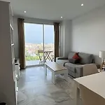 Buenavista En Increibles Vistas Hacia Malaga 5min Del Centro Y Muy Cerca De La Playa * Torremolinos