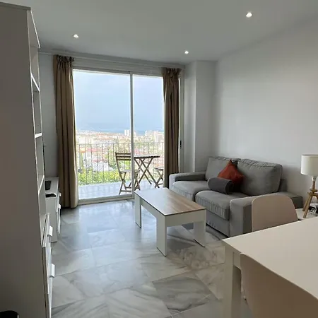 Buenavista En Increibles Vistas Hacia Malaga 5min Del Centro Y Muy Cerca De La Playa * Torremolinos