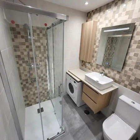 Buenavista En Increíbles Vistas Hacia Málaga 5min Del Centro Y De La Playa Torremolinos